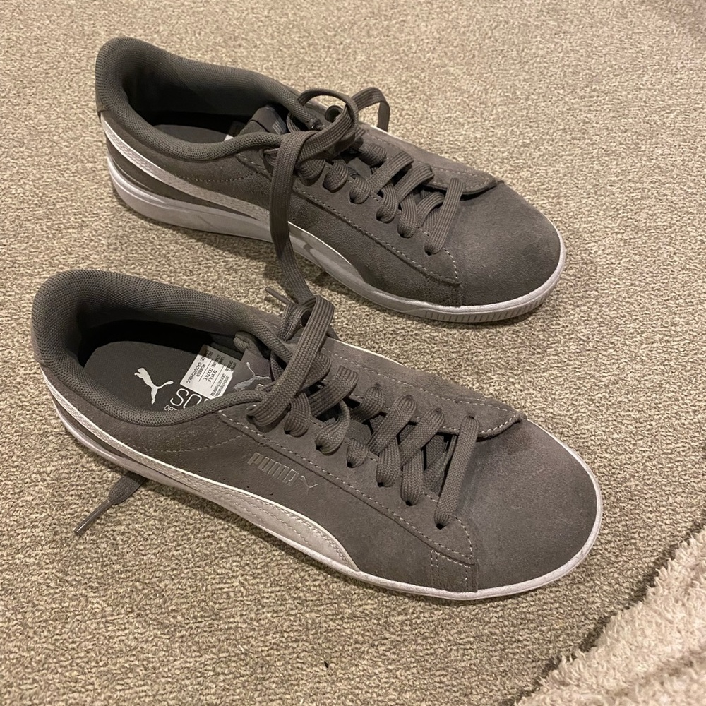Puma Woman’s  Charcoal and White Sneakers